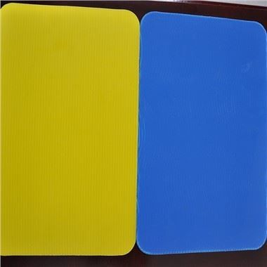 Perfil plástico amarillo de la pared del gemelo de la cartulina de Coroplast del tablero del hueco de los PP