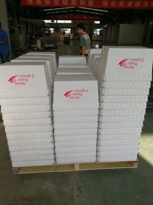 La caja plástica acanalada del volumen de ventas del polipropileno modificó la impresión para requisitos particulares