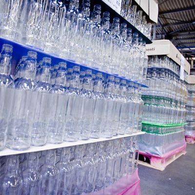 La capa plástica acanalada roja rellena los divisores plásticos de la botella del polipropileno de Corflute