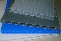 Coroplast coloreado antiestático cubre prenda impermeable plástica acanalada de las hojas de 4m m