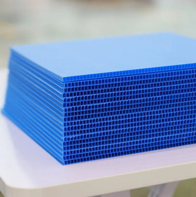 Tablero plástico 4m m acanalado azul de la hoja 3m m de Corflute para las muestras